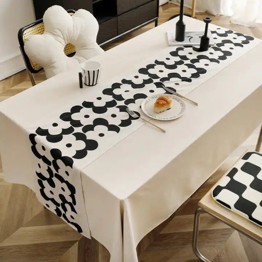Claire Table Runner